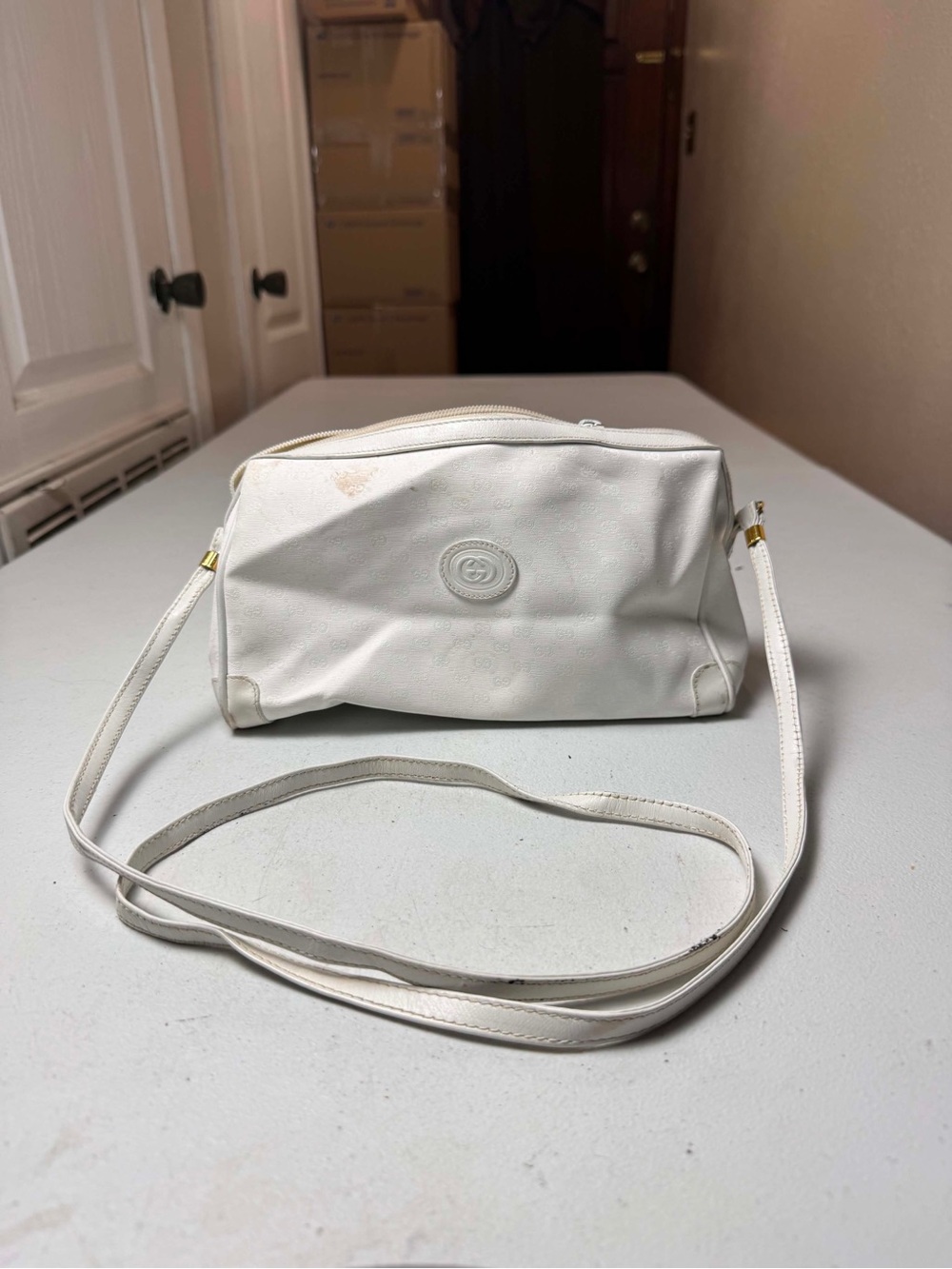 Damage Y2K Vintage ivory Gucci purse